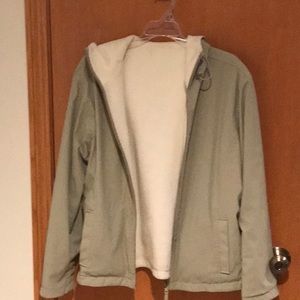 Women’s jacket reversible w/hood.
